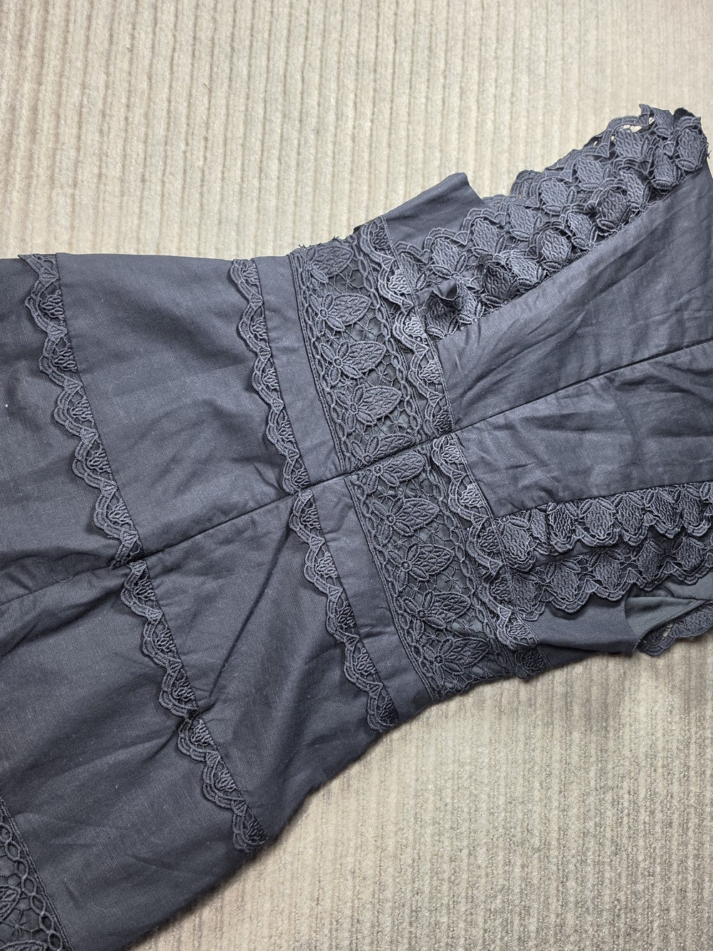 Endless Rose Linen Blend Lace Detail Trumpet Mermaid Flare Bottom Resort Dress - Picture 7 of 12
